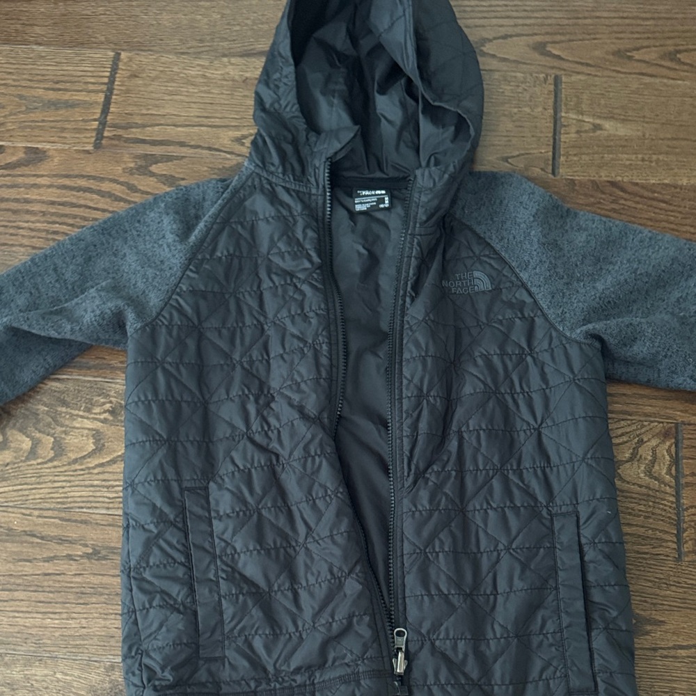 The North Face Kids' Quilted Hooded Jacket in Charcoal and Heather Gray